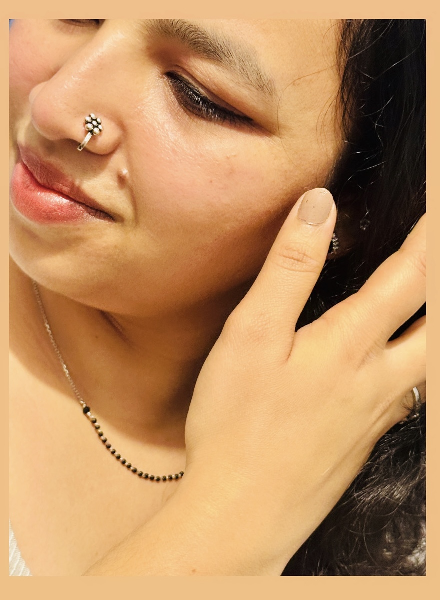 Sterling Silver Bugdi Press Nose Pin